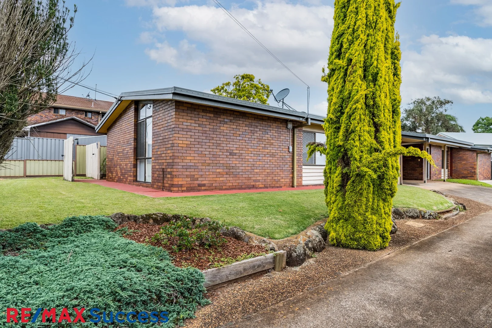 1/4 Brendanbri Street, Kearneys Spring QLD 4350