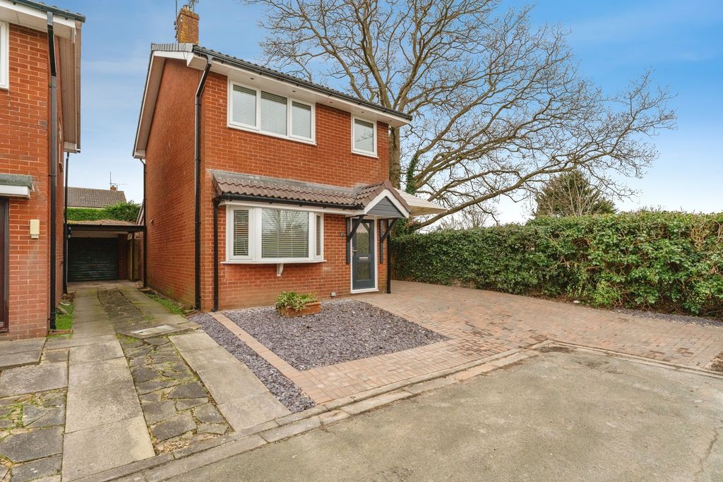 3 bed detached house to rentColliery Green Court, Neston CH64