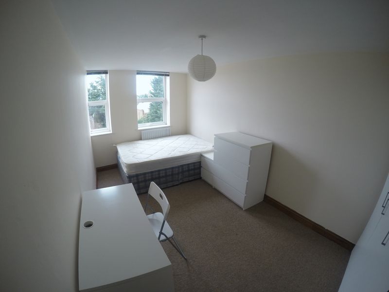 Additional image 3 of 6 bed flat to rentLawford Rise, Wimborne Road, Winton, Bournemouth BH9