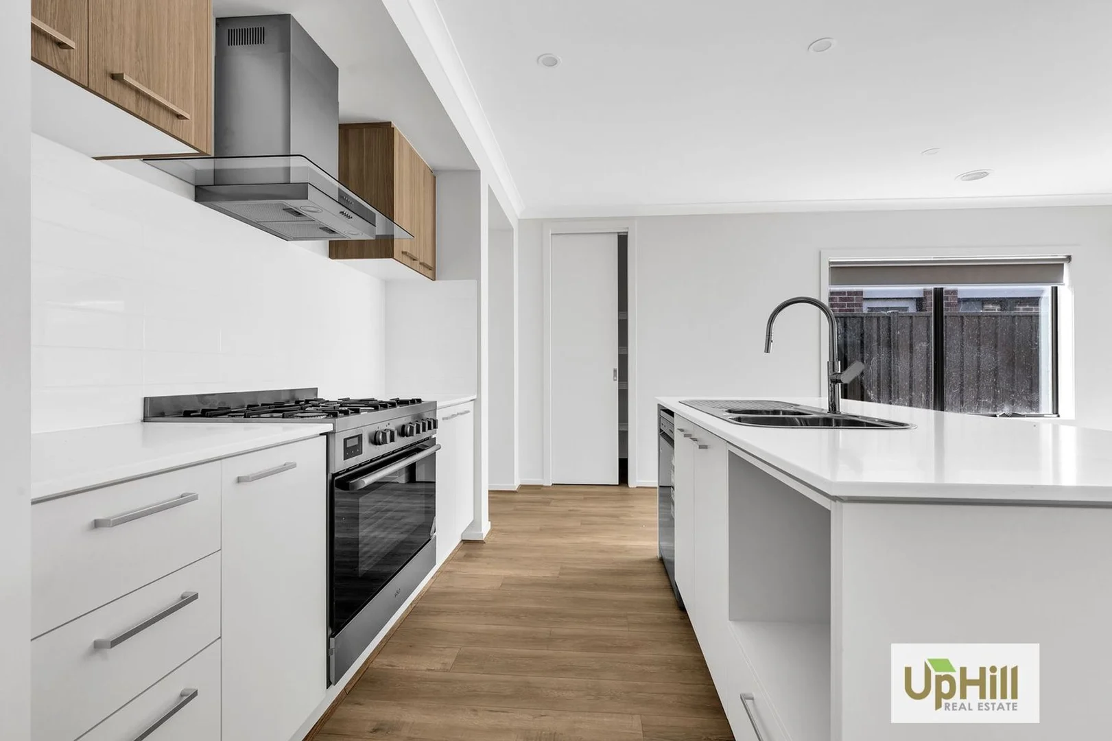 Additional image 3 of 18 Todra Cres, Clyde VIC 3978