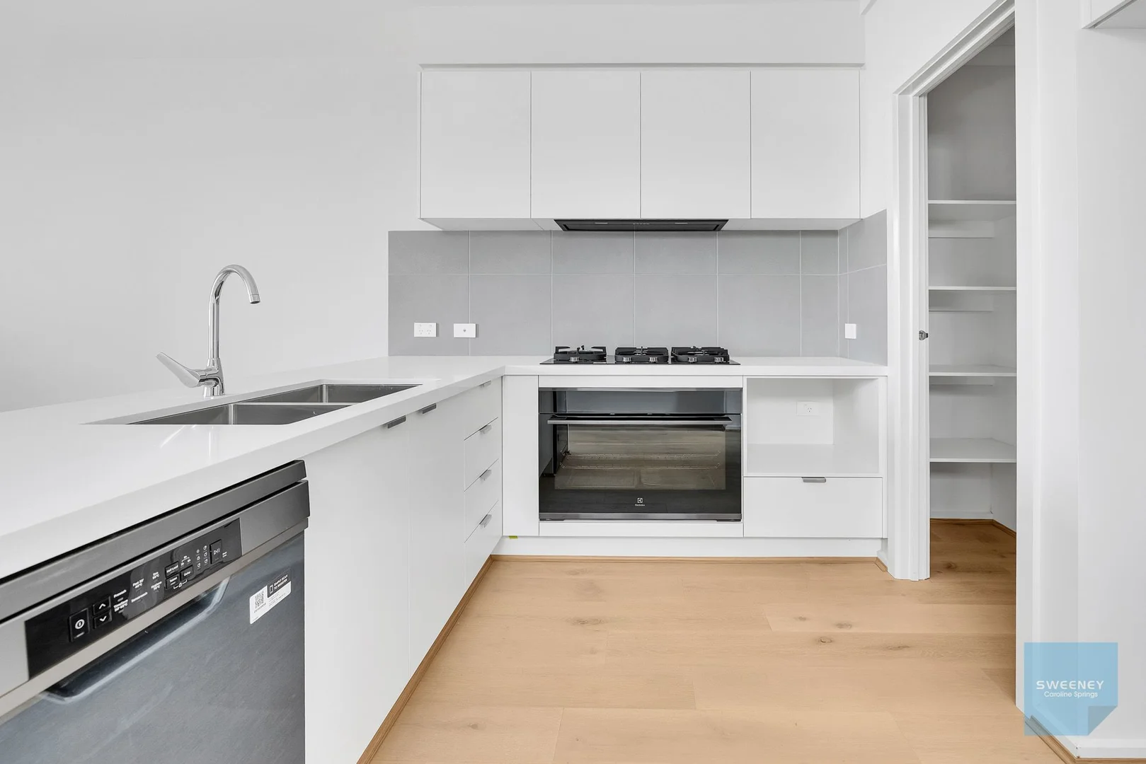 Additional image 2 of 11 Amazing Boulevard, Fraser Rise VIC 3336