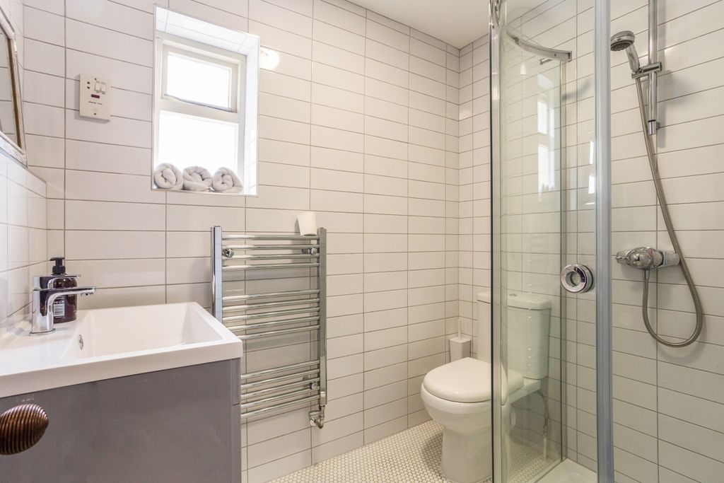 Additional image 15 of 5 bed town house to rentLansdown Parade, Cheltenham GL50