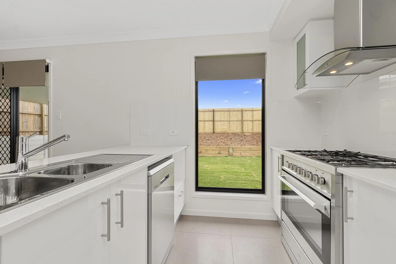 Additional image 3 of 76 Applecross Circuit, Spring Mountain QLD 4300