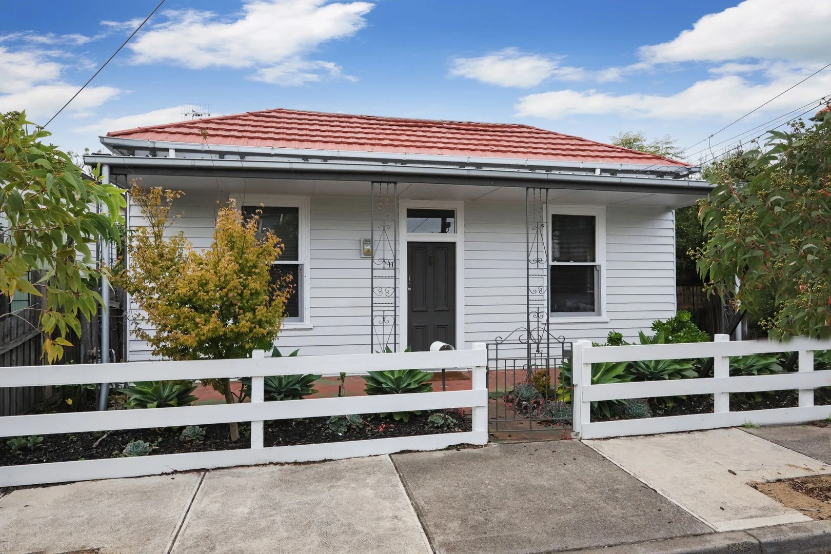 11 Admiral Street, Seddon VIC 3011