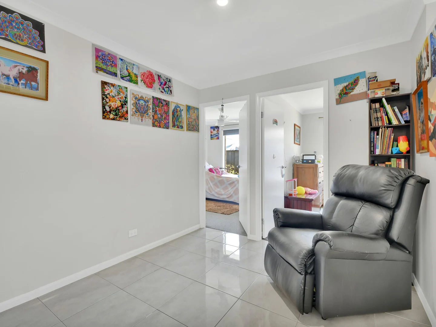 12 Trailblazer Drive, Flagstone QLD 4280 photo 5