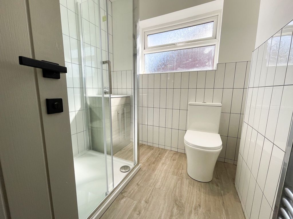 4 bed shared accommodation to rentBroad Street, Newcastle ST5 photo 4