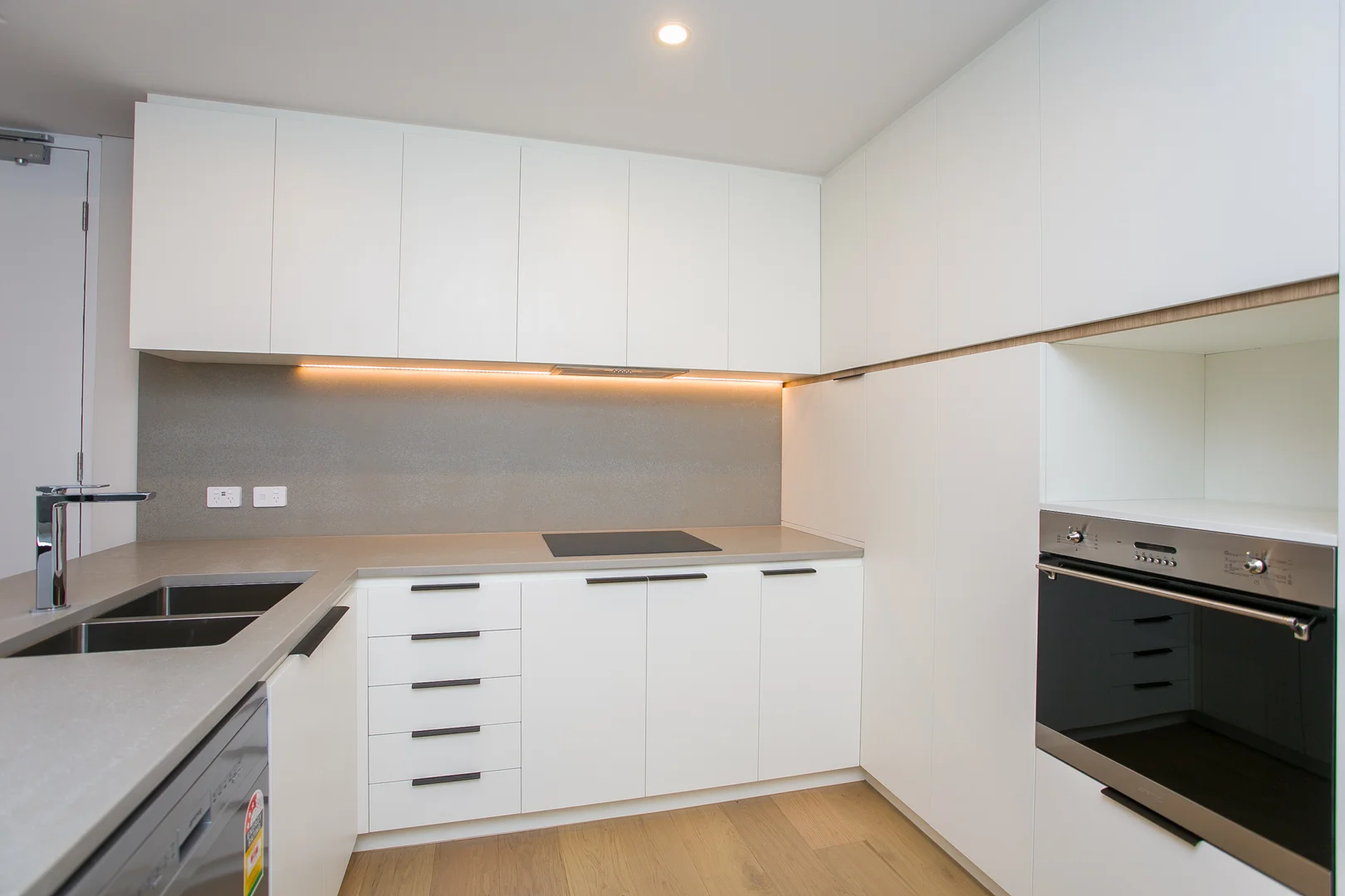 Additional image 3 of 305/660 Albany Highway, Victoria Park WA 6100