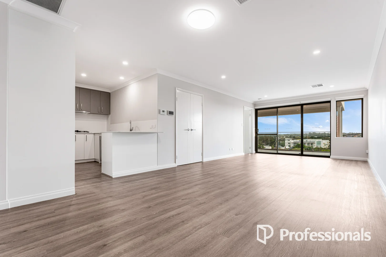 Additional image 5 of 4/20 May Street, Scarborough WA 6019