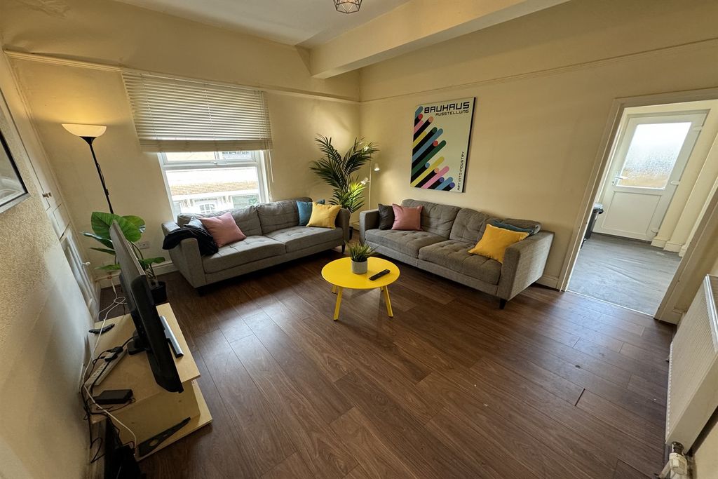 Additional image 8 of 1 bed flat to rentRms @ High Road, Beeston NG9