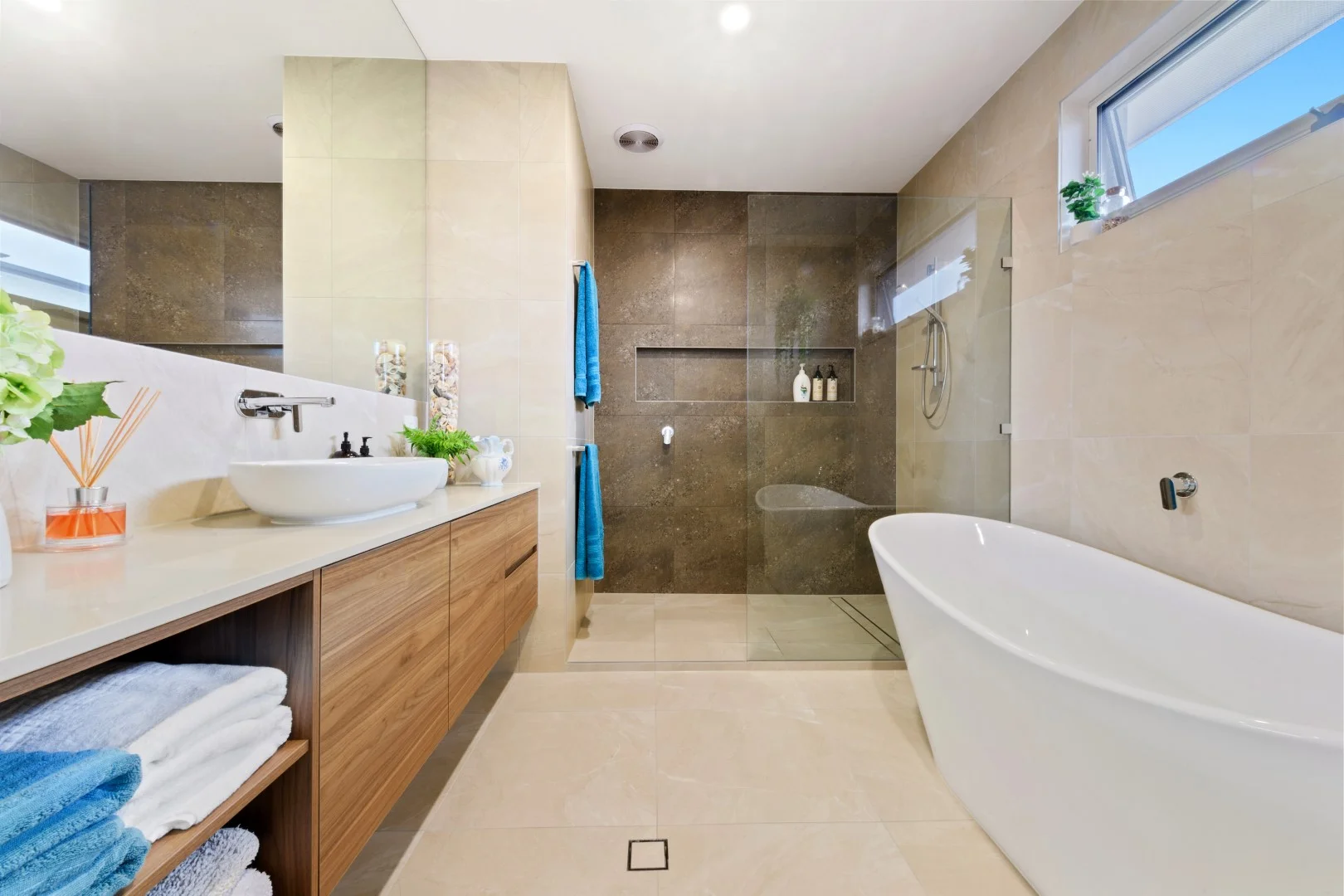Additional image 8 of 13 Harbourlights Way, Pelican Waters QLD 4551