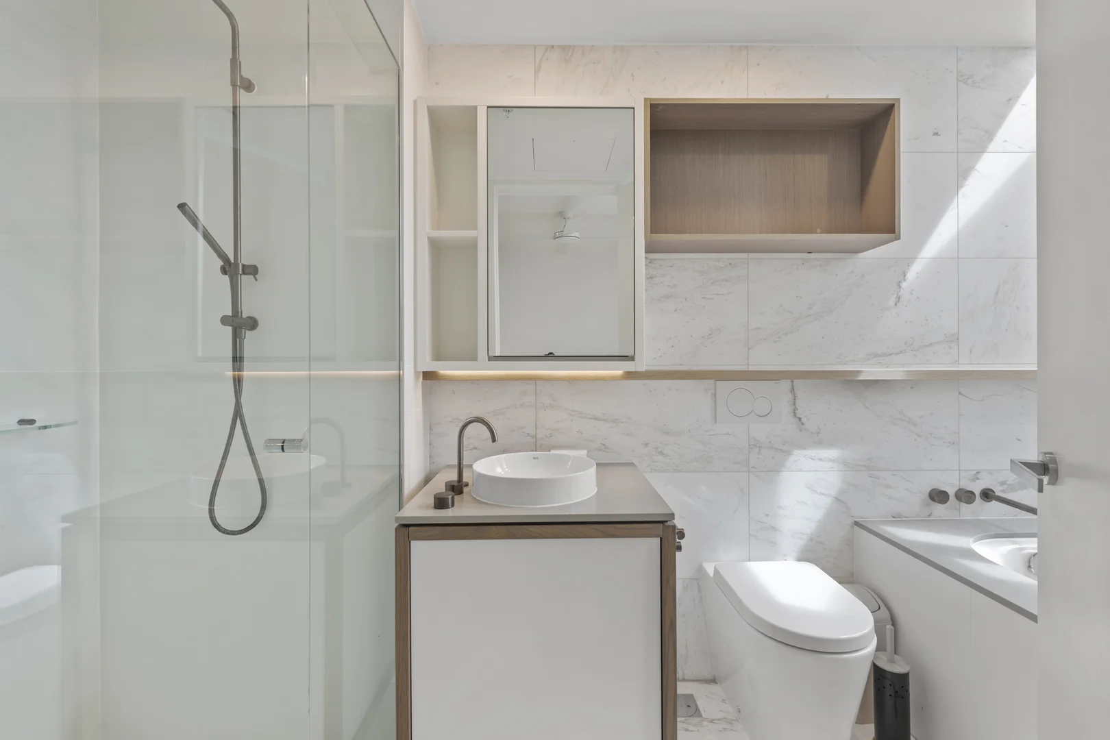 Additional image 19 of 2502/43 Peerless Avenue, Mermaid Beach QLD 4218
