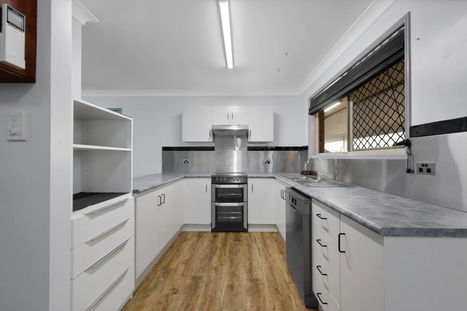 Additional image 2 of 17-19 Busuttin Drive, Eimeo QLD 4740