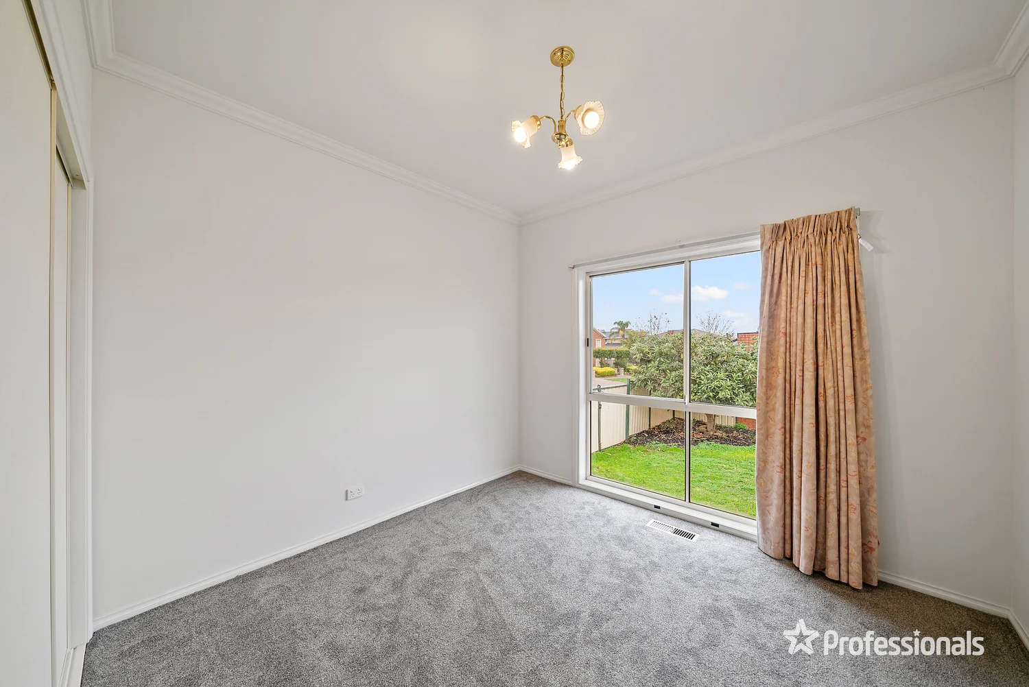 Additional image 11 of 21 Tasman Crescent, Taylors Lakes VIC 3038