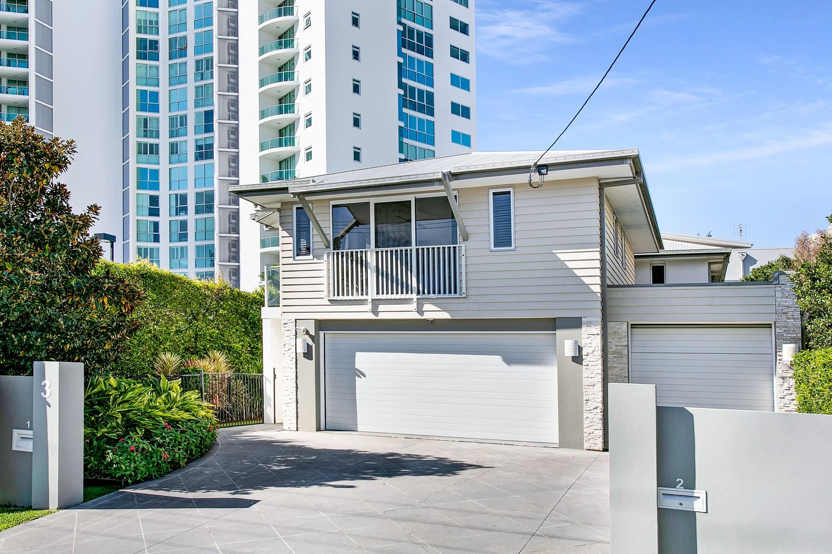 1/3 Labrador Street, Labrador QLD 4215