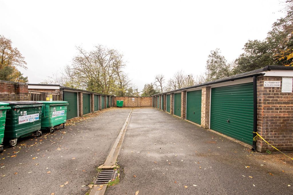 Additional image 17 of 2 bed flat to rentCheney Lane, Headington, Oxford OX3