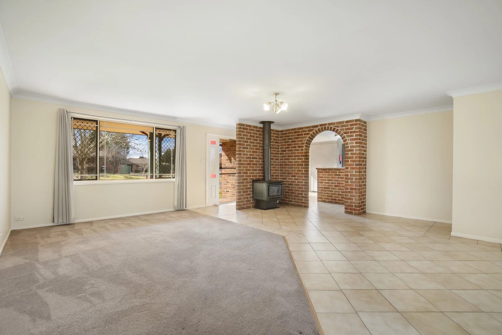 Additional image 7 of 6 Fiona Place, Armidale NSW 2350