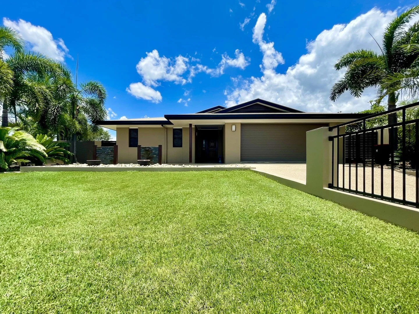 Additional image 2 of 236 MILLS Avenue, Moranbah QLD 4744