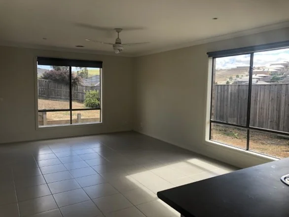Additional image 2 of 106 Phillip Drive, Sunbury VIC 3429