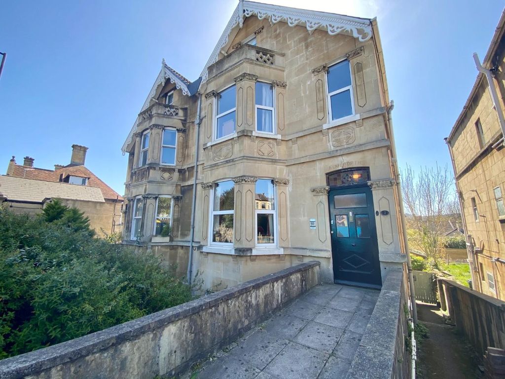 3 bed flat to rentNewbridge Road, Bath BA1