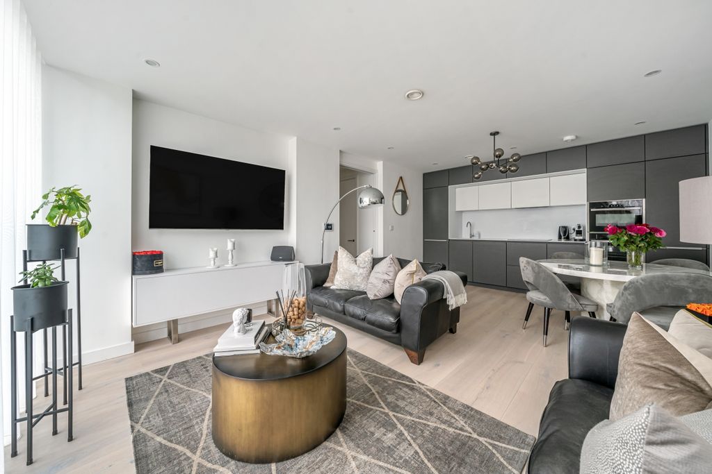 2 bed flat to rentGabriel Square, St.Albans AL1