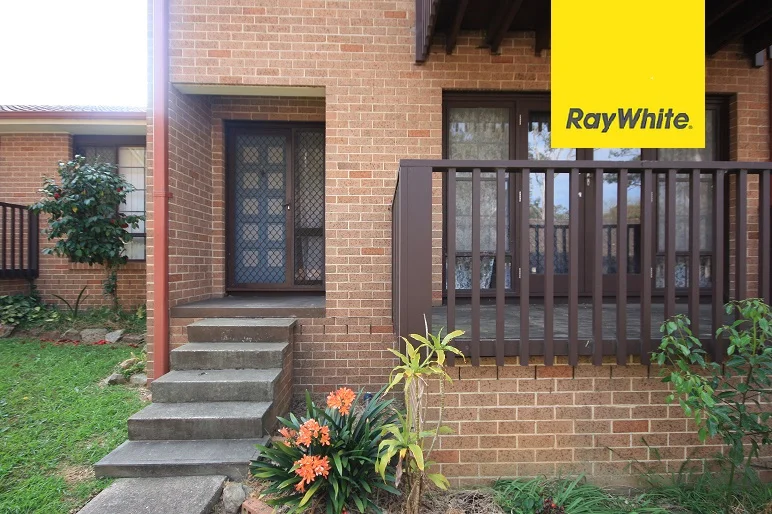 2/9 Clifford Crescent, Ingleburn NSW 2565