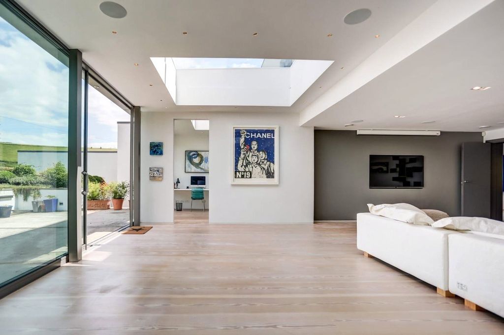 Additional image 16 of 6 bed detached house for saleRoedean Way, Brighton, East Sussex BN2