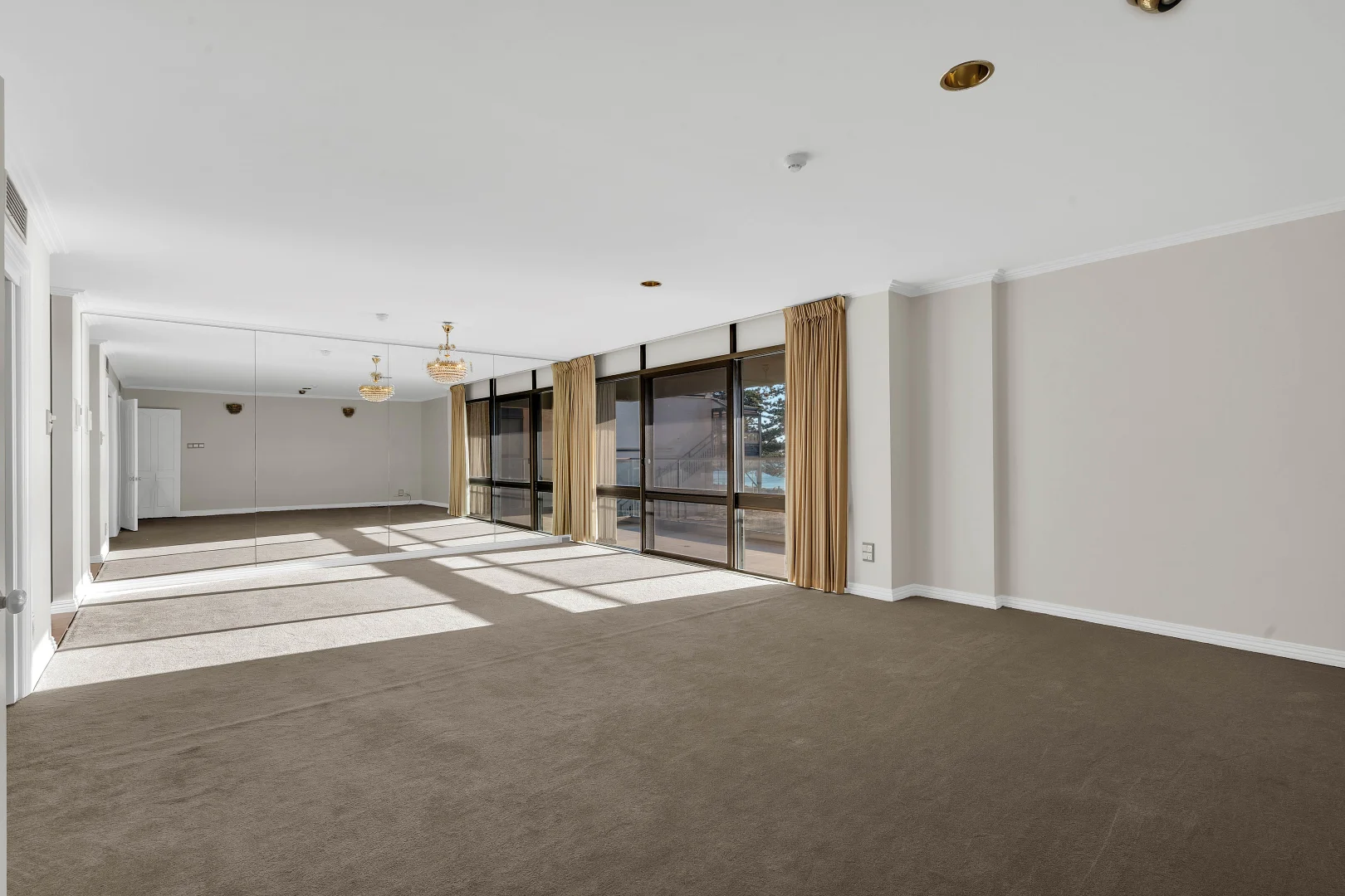 Additional image 10 of 5/19-20 South Esplanade, Glenelg SA 5045