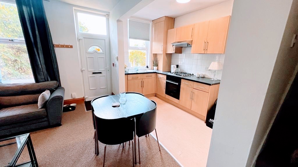 4 Bed Terraced House, Argie Road, LS4, N1 7GU photo 5