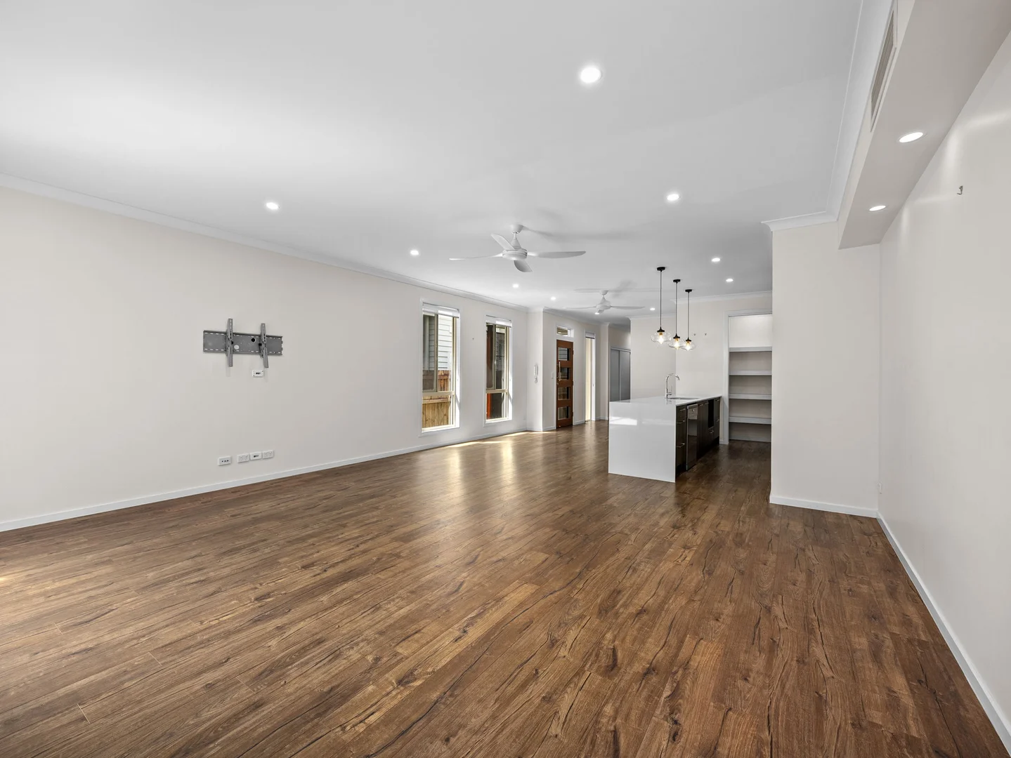 Additional image 6 of 2/27 Cawthray St, Biggera Waters QLD 4216
