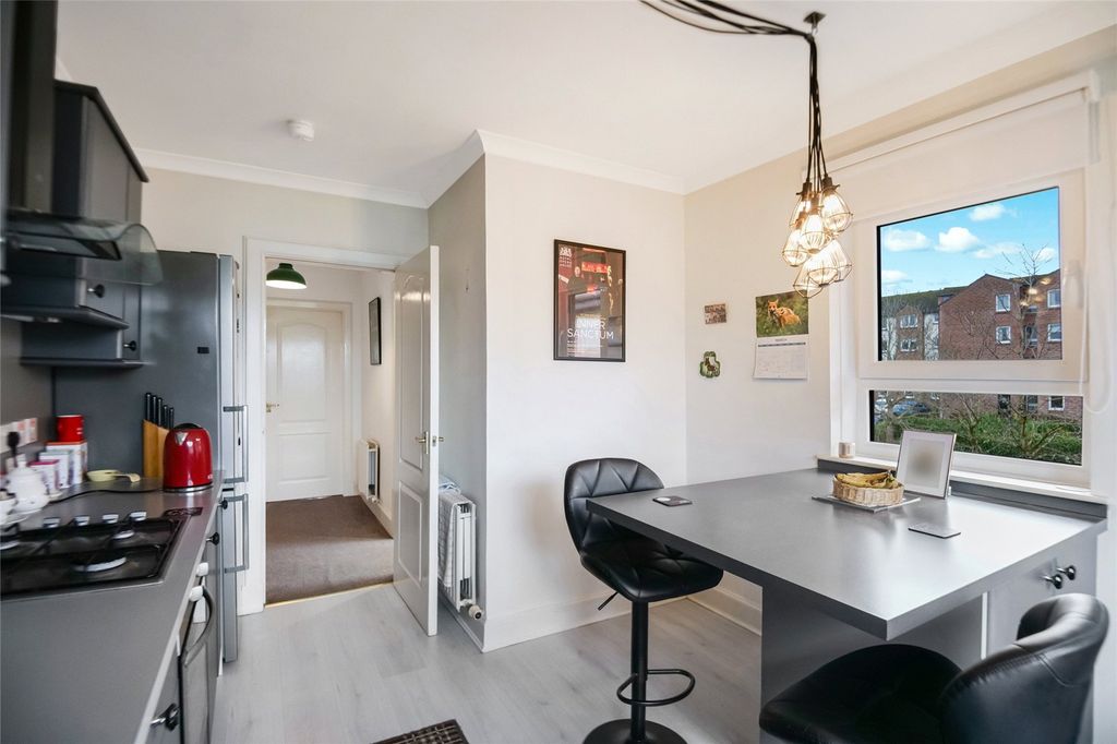 Additional image 8 of 2 bed flat for saleWhitelea Court, Kilmacolm PA13