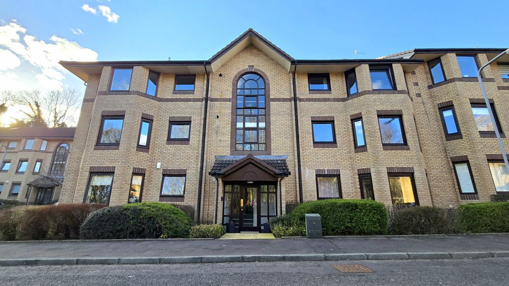 Additional image 15 of 3 bed flat to rentRiverside Gardens, Busby G76