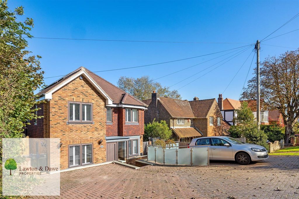 5 bed detached house to rentTongdean Lane, Withdean BN1