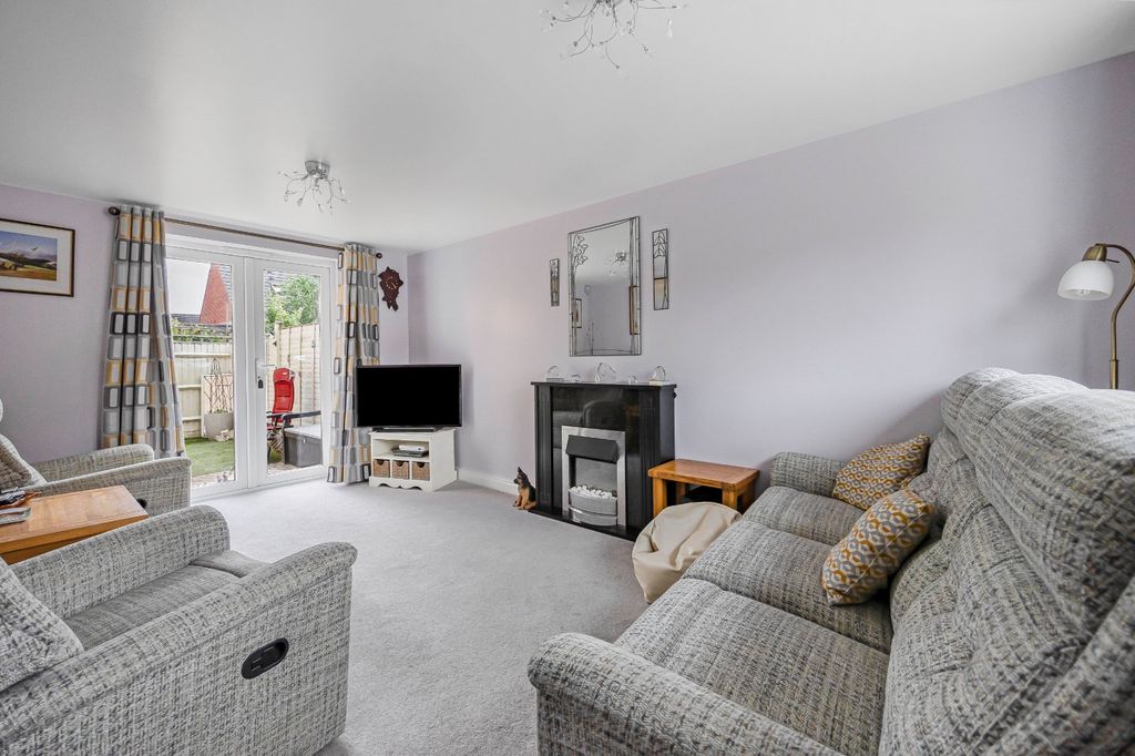 Additional image 2 of 4 bed end terrace house for saleGraces Field, Stroud, Gloucestershire GL5