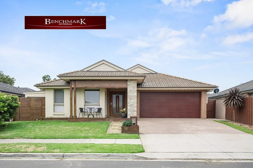 11 Easton Avenue, Spring Farm NSW 2570