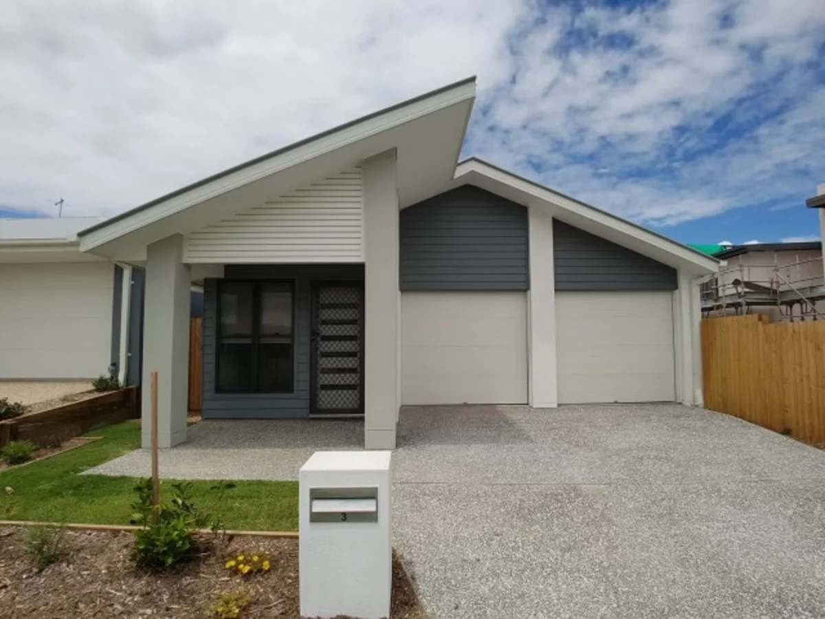 3 Bell Street, Silkstone QLD 4304