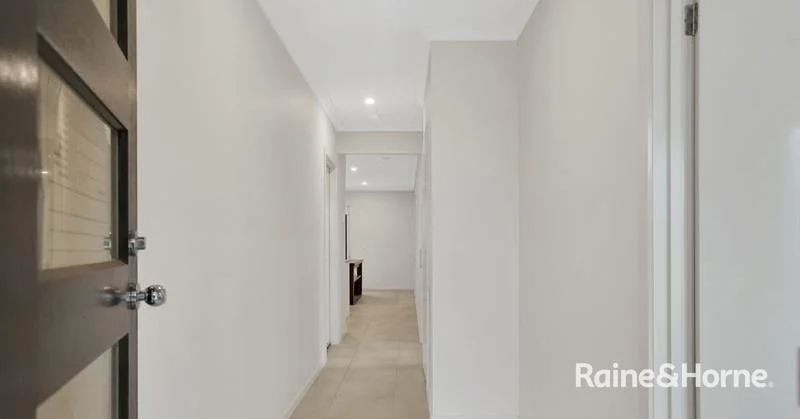 Additional image 2 of 7 Hillgate Grove, Fraser Rise VIC 3336