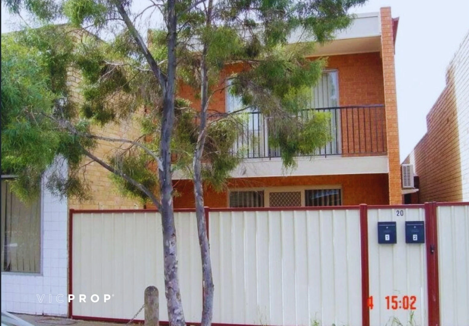 2/20 John Street, St Albans VIC 3021