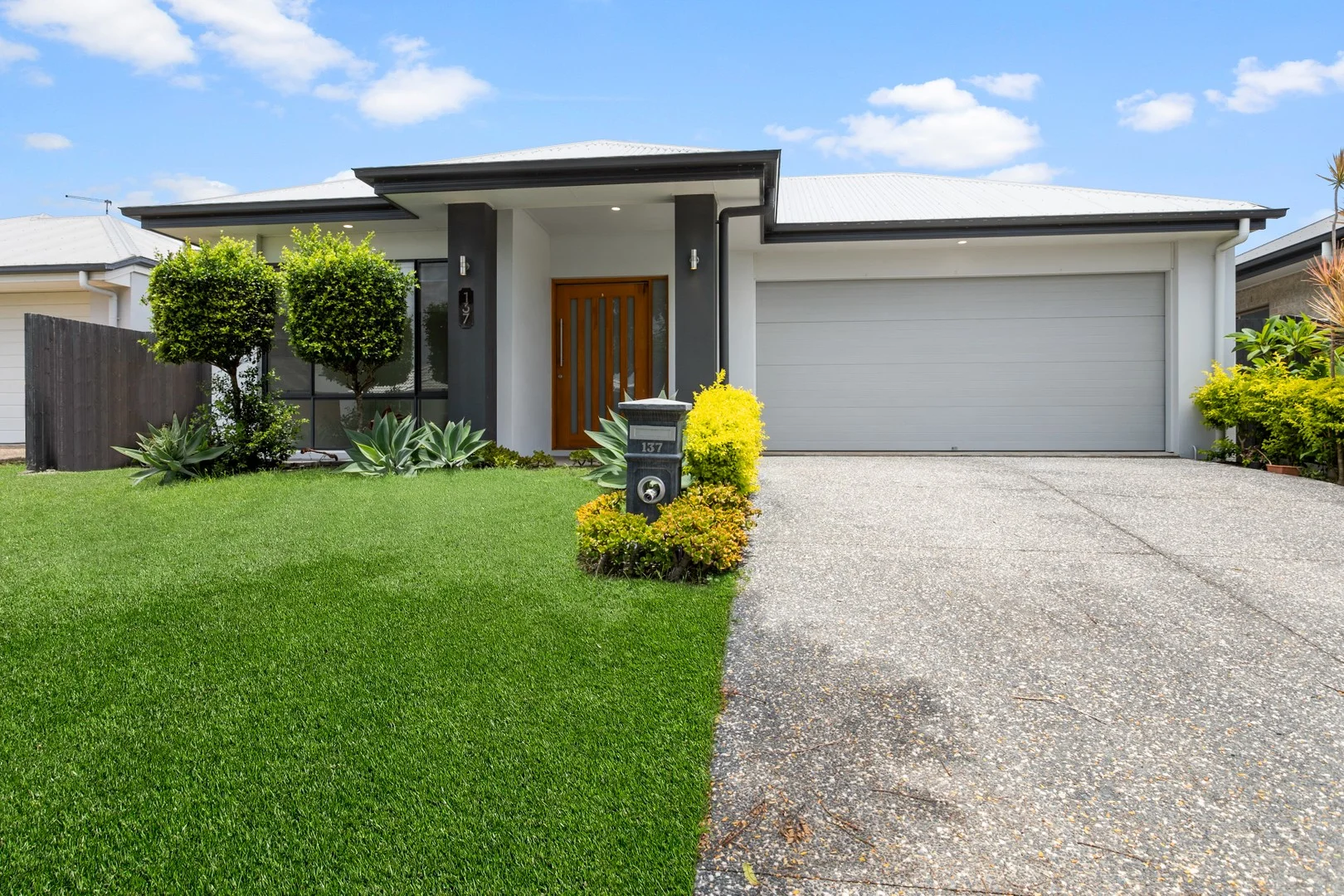 137 Campbell Drive, Mango Hill QLD 4509