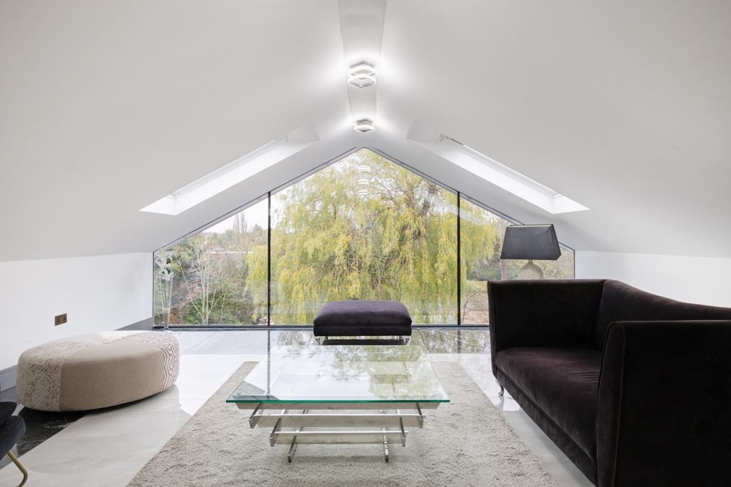 Additional image 22 of 5 bed detached house to rentWaggon Road, Barnet EN4