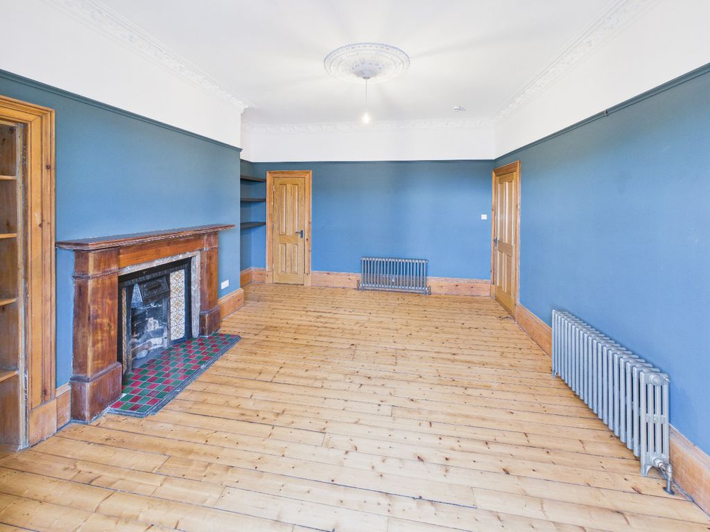 4 bed flat to rentSeafield Road, West End, Dundee DD1 photo 4