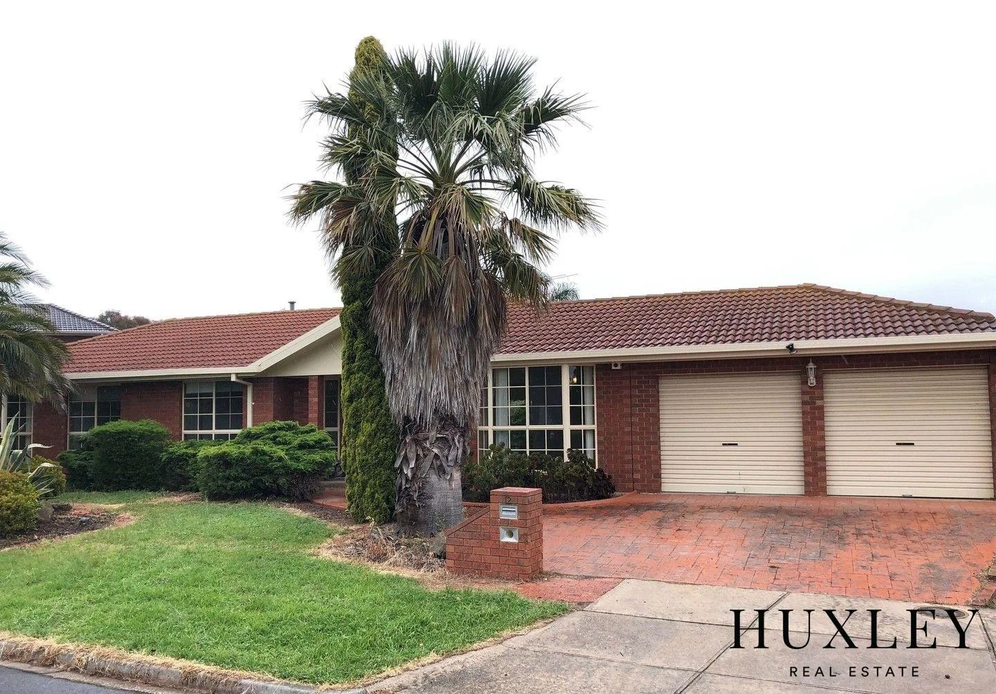 12 Jonathon Court, Taylors Lakes VIC 3038