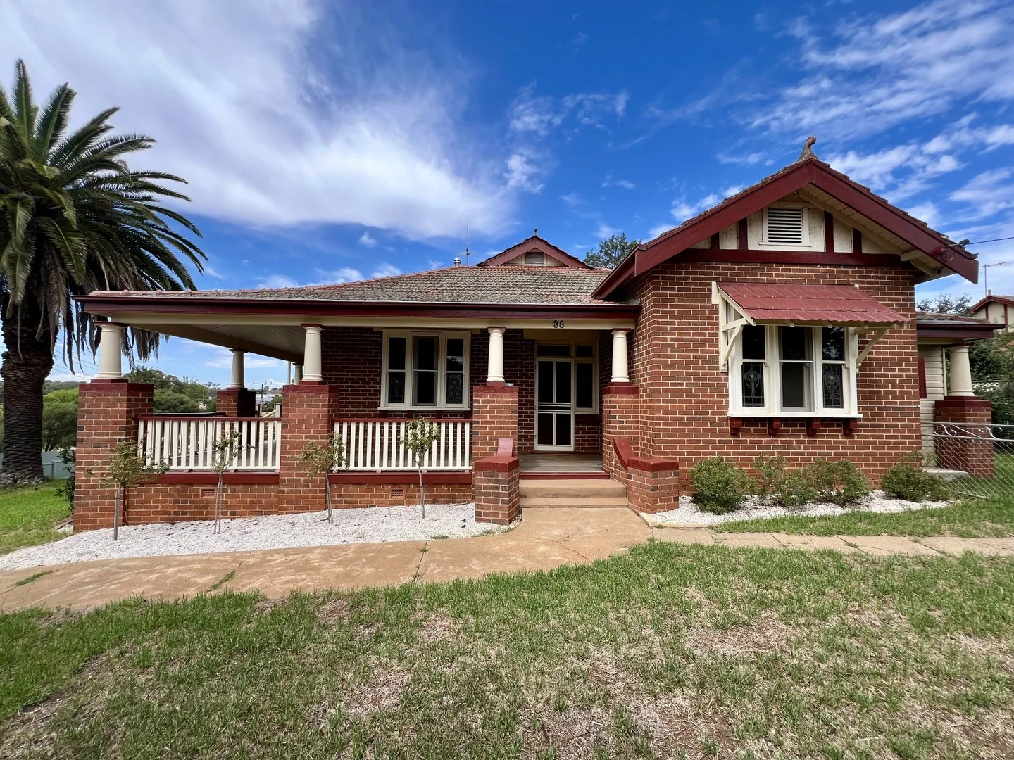 38 Demondrille Street, Young NSW 2594