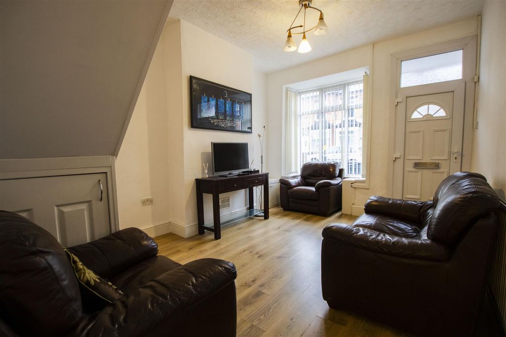 Additional image 3 of 3 bed shared accommodation to rentGleave Road, Selly Oak, Birmingham, West Midlands B29