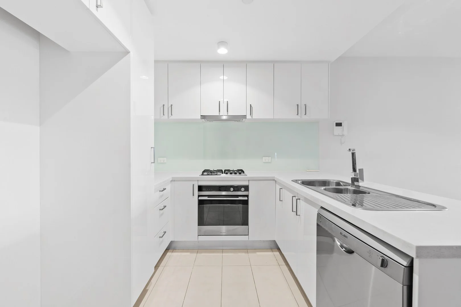 9/569 Whitehorse Road, Mitcham VIC 3132