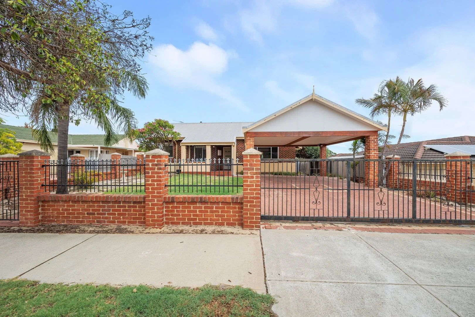 77A Chapman Road, Bentley WA 6102