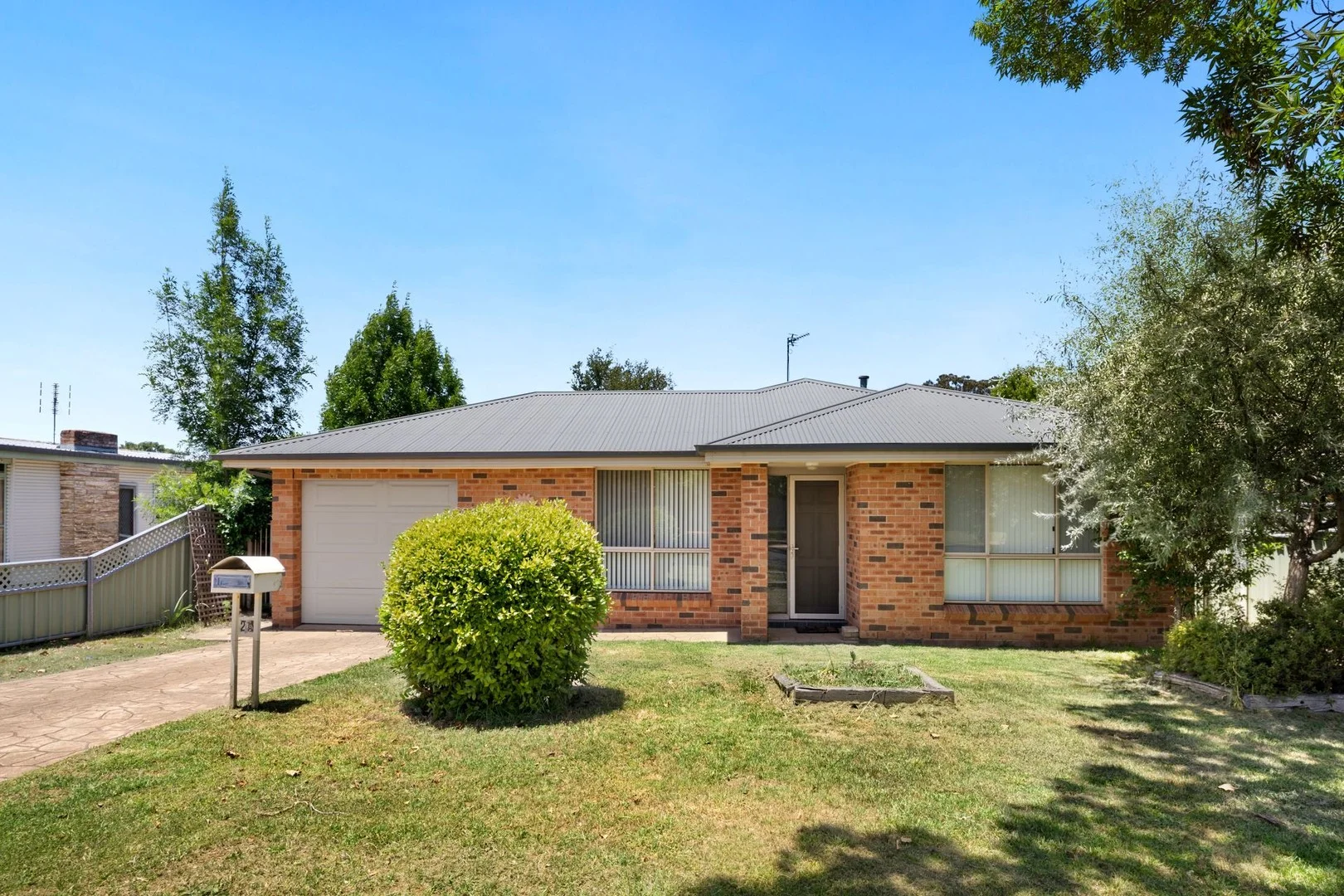2A Breen Street, Orange NSW 2800