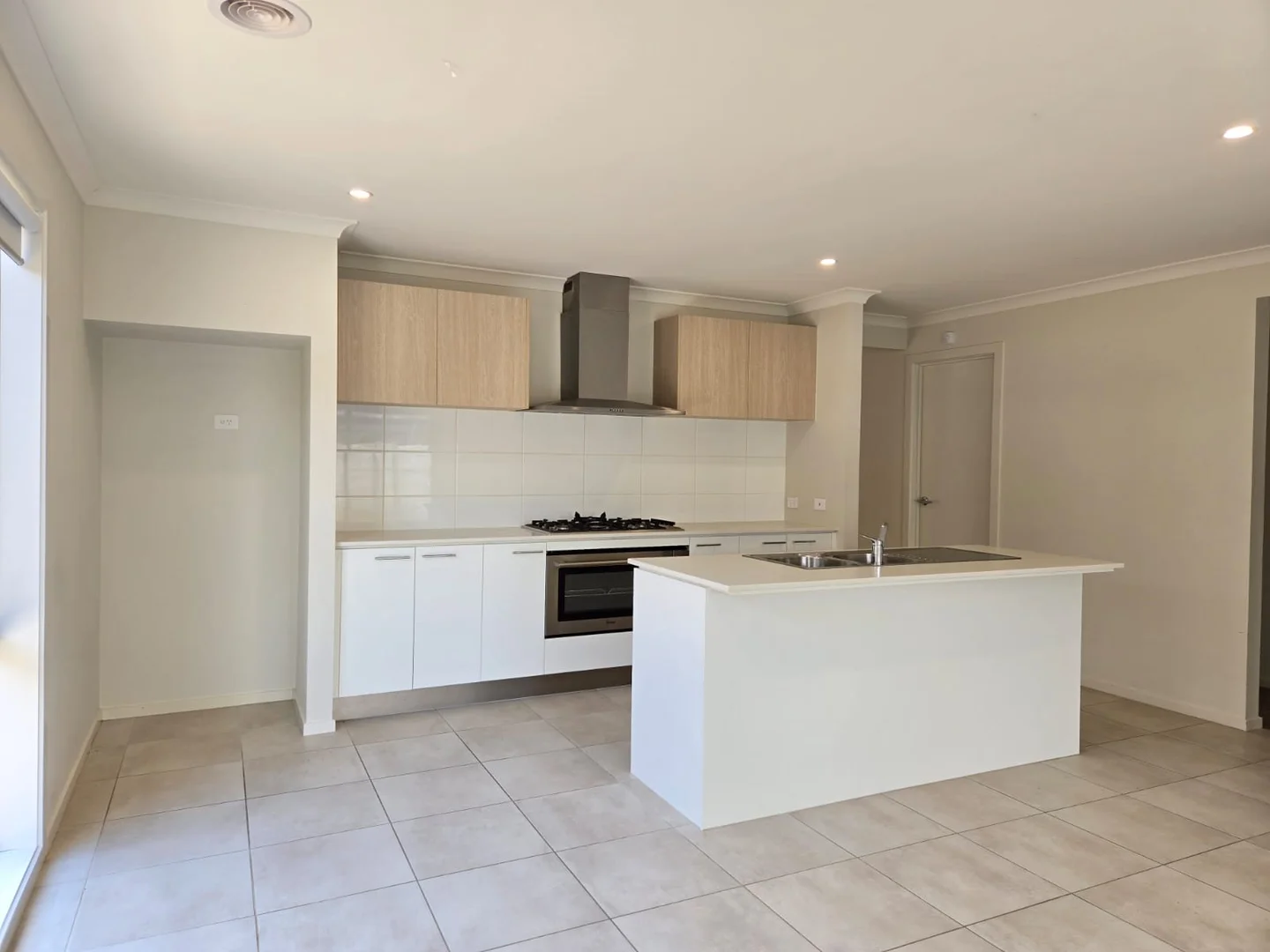 3 Rill Court, Beveridge VIC 3753 photo 3