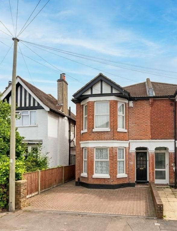 5 bed terraced house to rentBedford Place, Southampton SO15