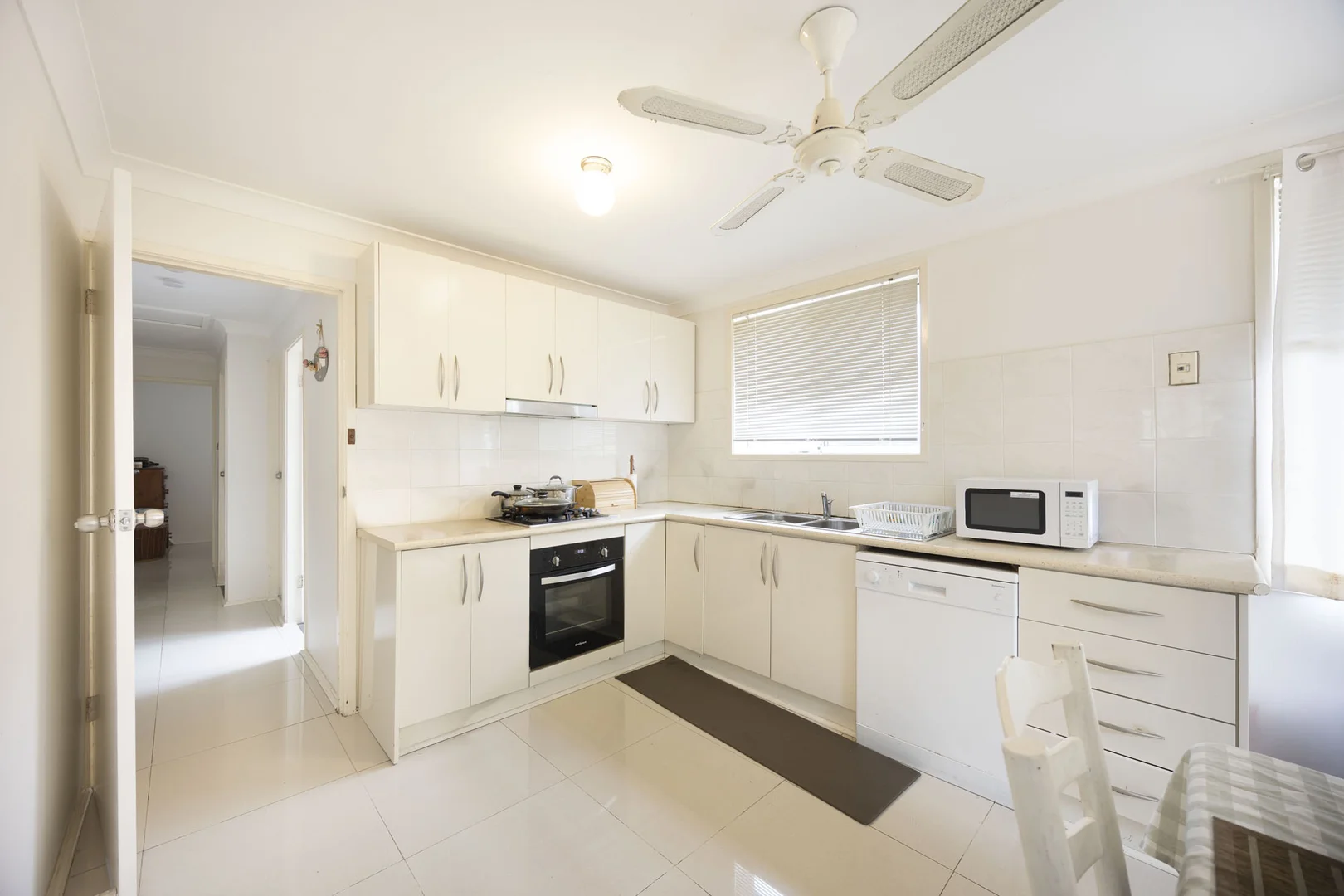 Additional image 3 of 8 Gaspard Place, Ambarvale NSW 2560