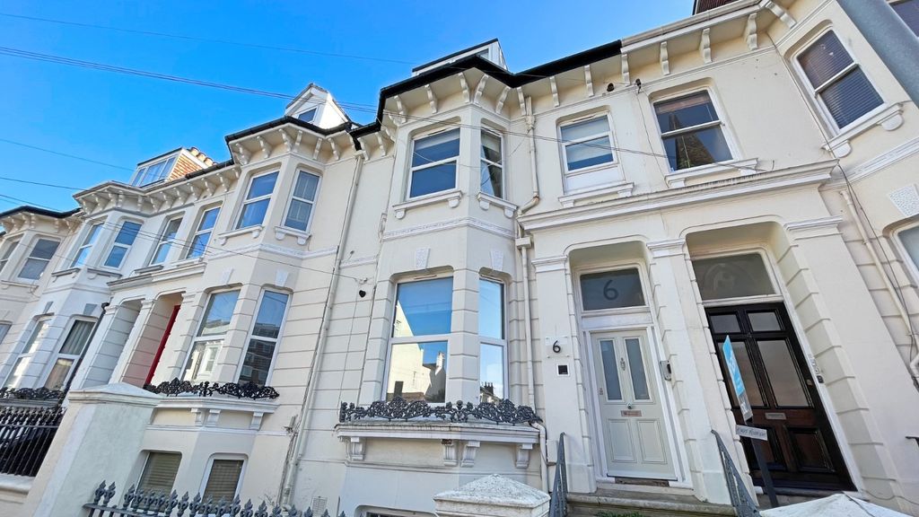 6 bed shared accommodation to rentStanford Road, Brighton BN1